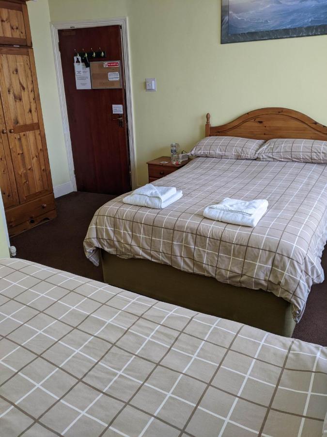 Kingswinford Guest House 佩恩顿 外观 照片