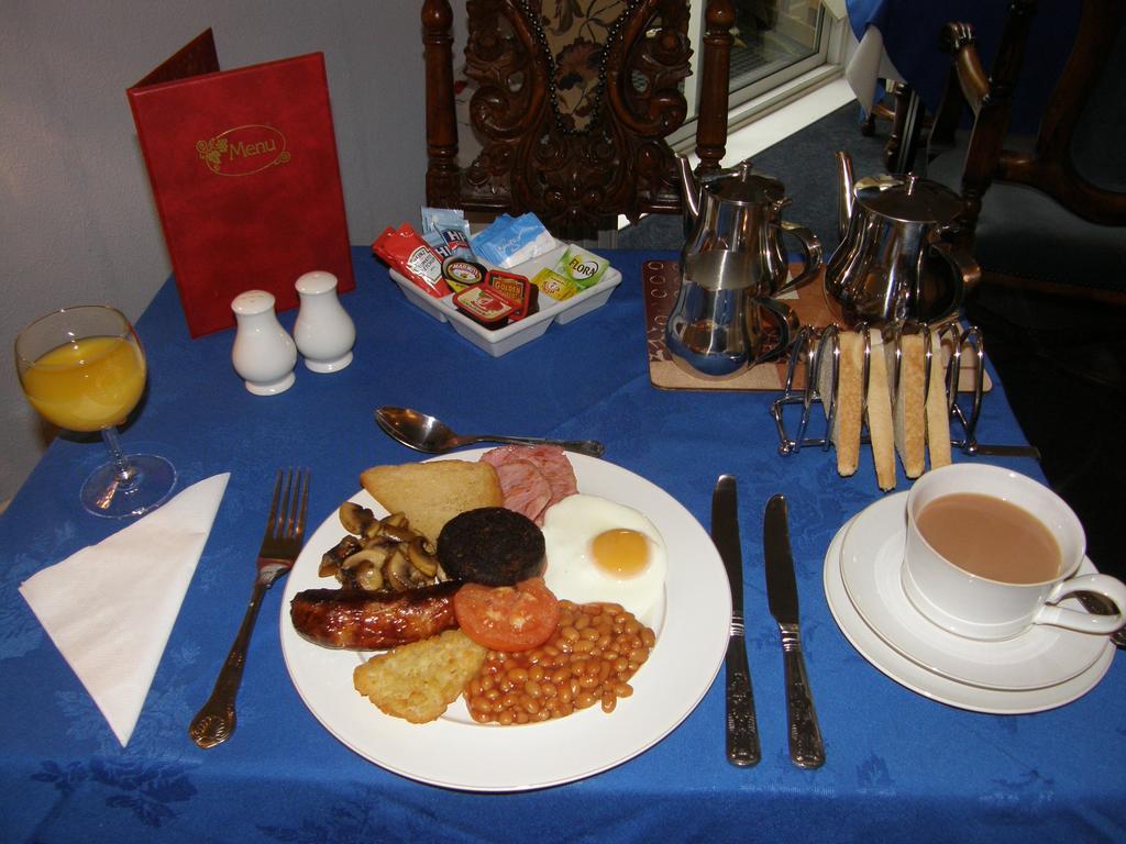 Kingswinford Guest House 佩恩顿 外观 照片